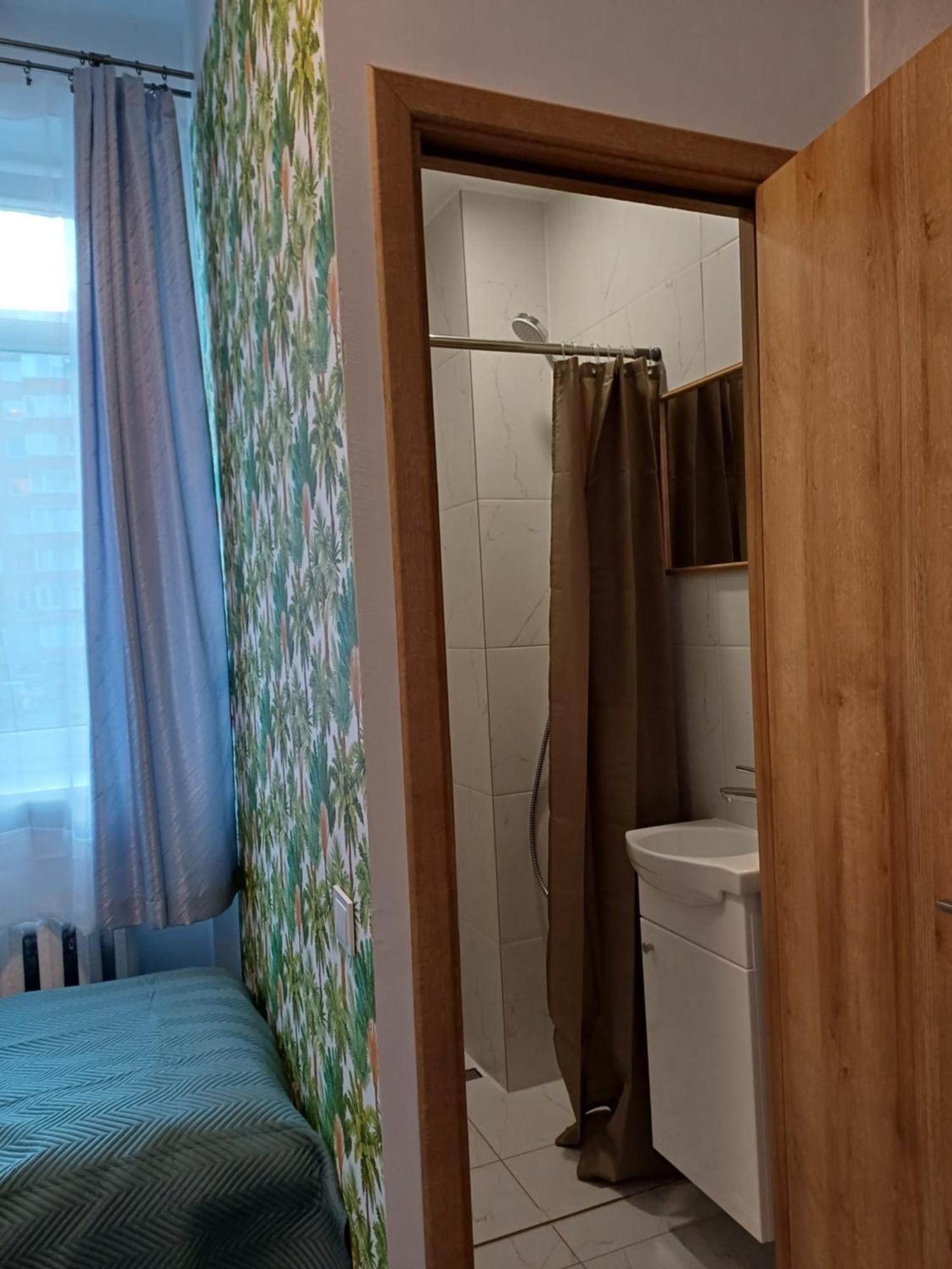 Green Oaks Private Rooms With Private Shower Klaipeda Exterior photo